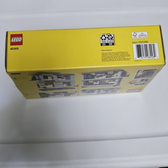 New Lego 40305 Lego Store Welcome to the Store Building Toy 362 pieces Ages 8+ - Picture 7 of 7